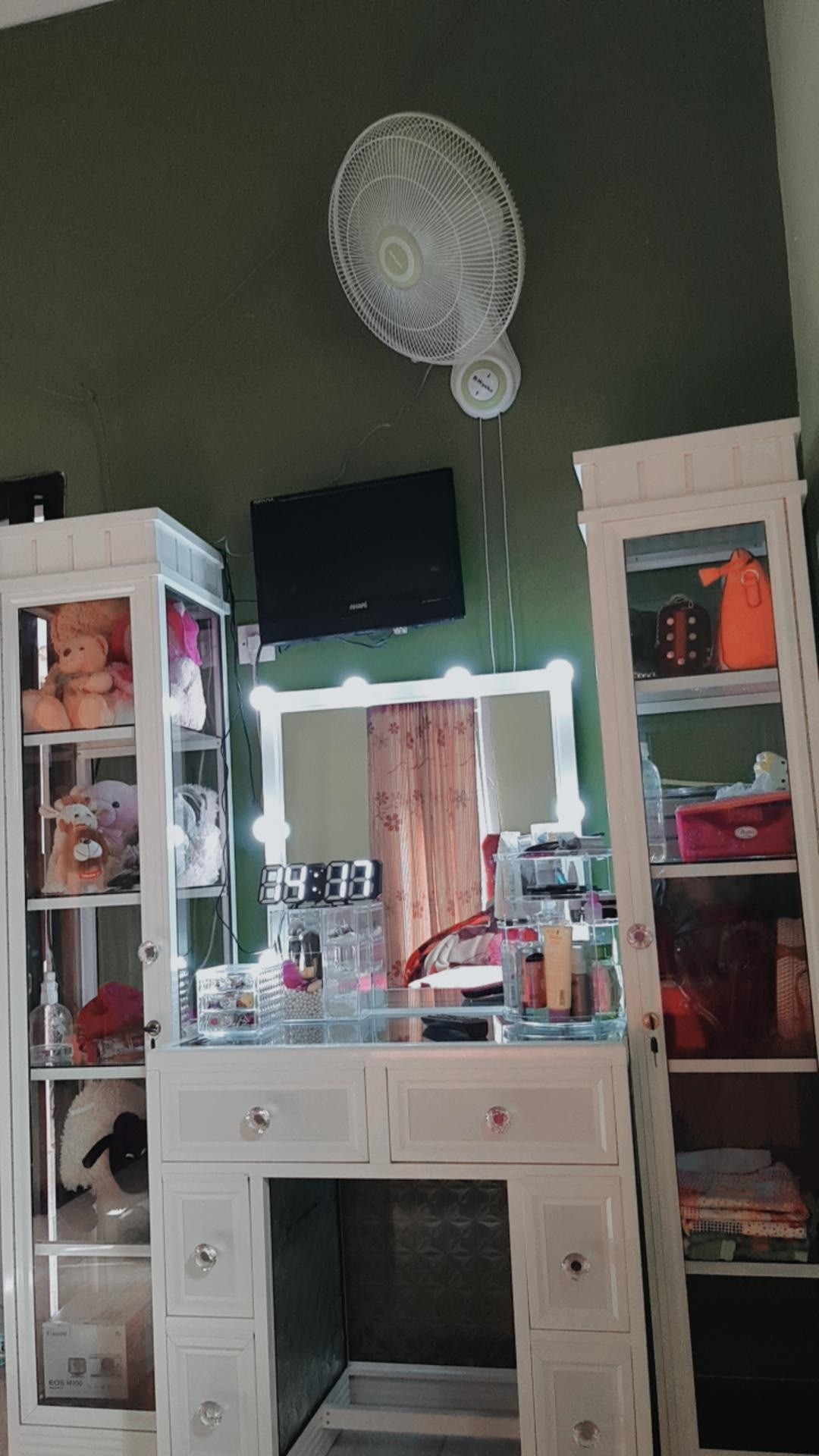 Handle Tarikan Laci Pintu Kristal Warna Putih Bening Ukuran 3cm