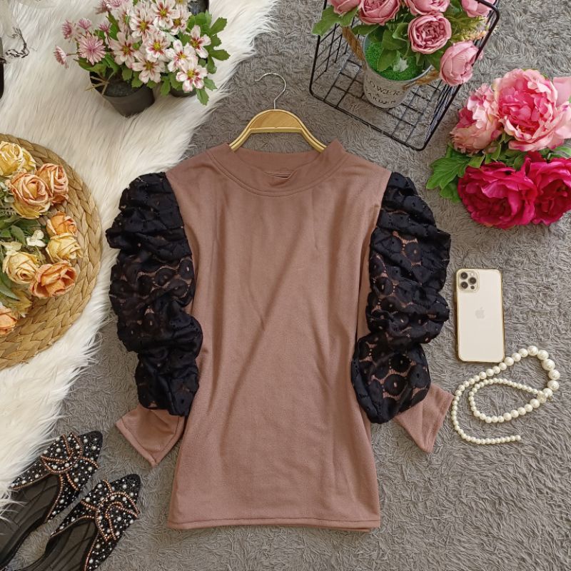 CASSANOVA CIRCLE LACE BLOUSE