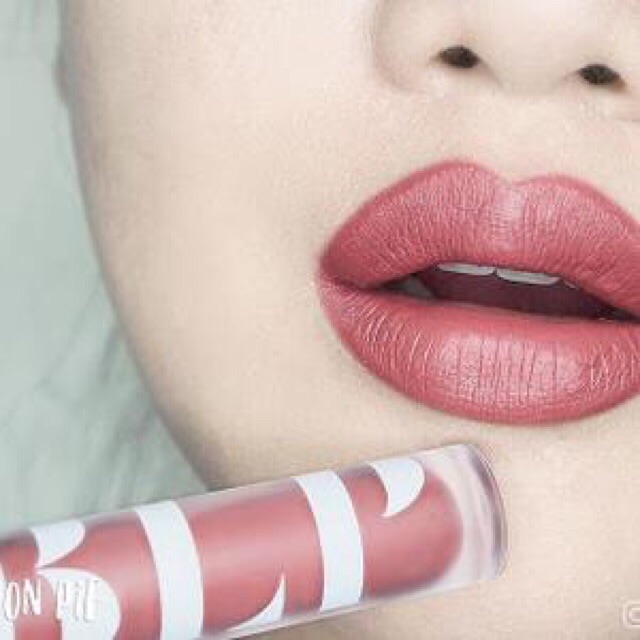 BLP Beauty Lip Coat By Lizzie Parra