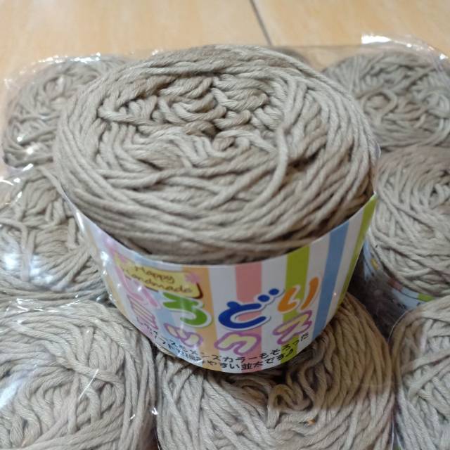 

Benang softcotton coklat muda