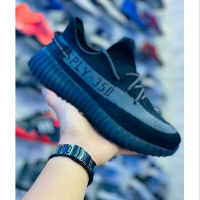 TERLARIS  Sepatu cowok sepatu yeezy sply 350