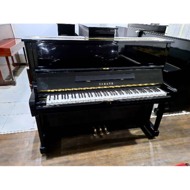 Piano yamaha u1f