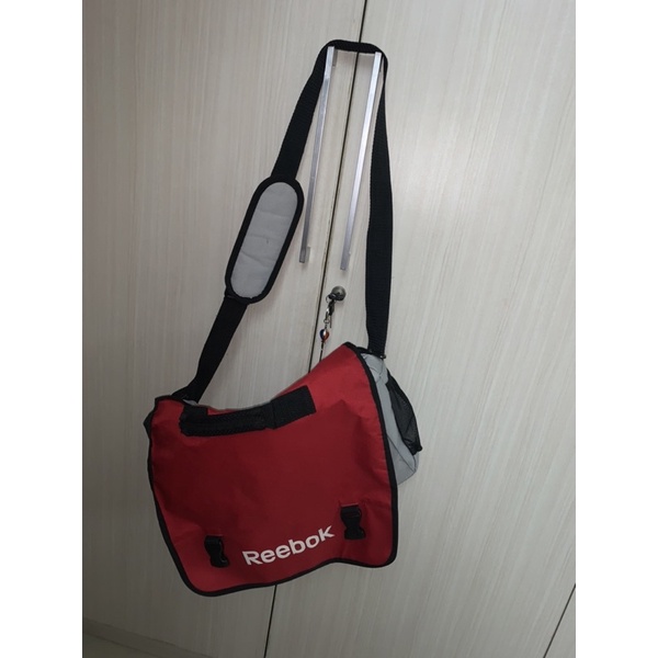 Tas Olahraga Reebok Preloved