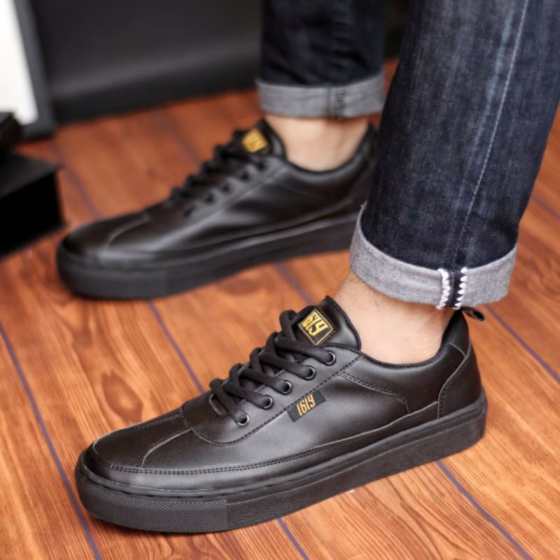 BARKER Sepatu Sneakers Casual Pria Kulit Hitam Formal Kerja Main Santai