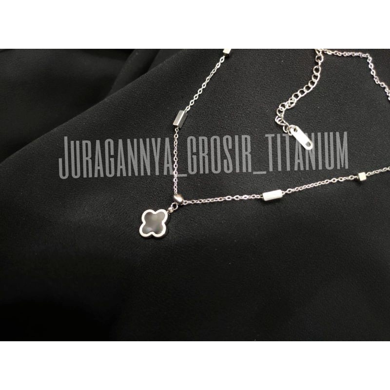 Kalung Titanium rantai balok daun empat dua sisi warnaJGT404P perhiasan fashion Korea anti karat&amp;anti luntur