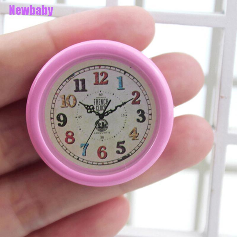 (Newbaby) Miniatur Jam Dinding Bahan Resin Skala 1: 12 Untuk Dekorasi Rumah Boneka