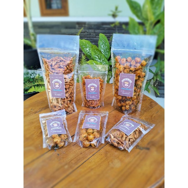 

Makaroni Kriuk Pedas Gurih Daun Jeruk 250gr