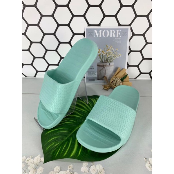 SANDAL WANITA MODEL MINISO SANDAL RUMAH BERKUALITAS