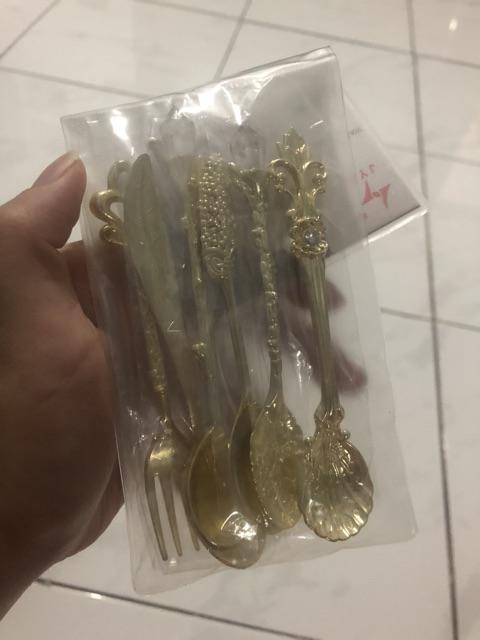 6pcs Sendok Kopi / Teh / Dessert Desain Ukiran Vintage