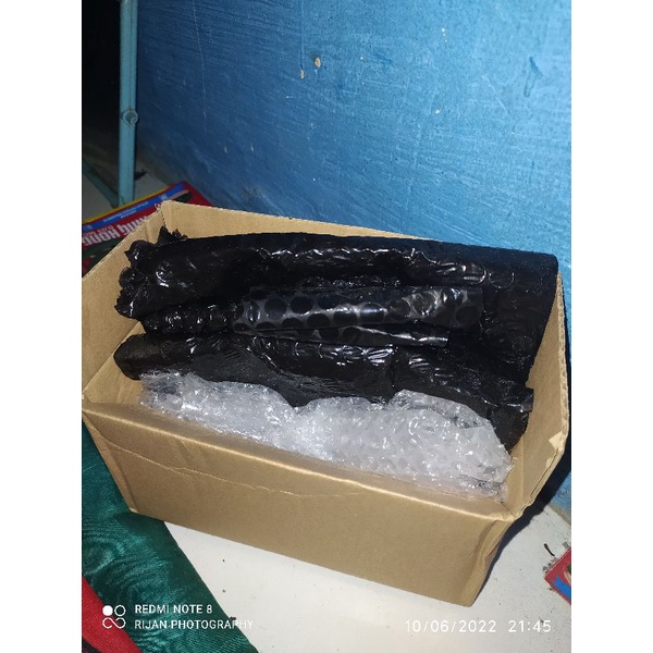 

tambahan Kardus packing dan Bubble wrap/plastik pelindung bola bola kecil