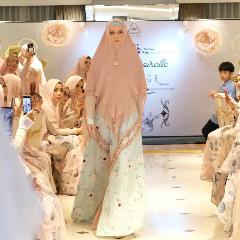 Ulya Hijab set Gamis Proved