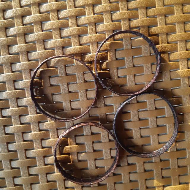 Gelang simpai khas kalimantan