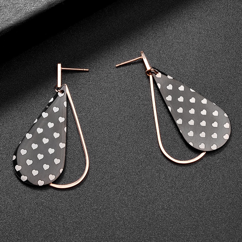 Anting stud lonjong motif love titanium korea style anti karat - ercassia