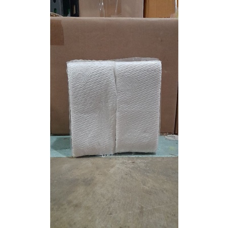 Napkin Tissue Royal Belah 2 Lipat / Tissue Makan