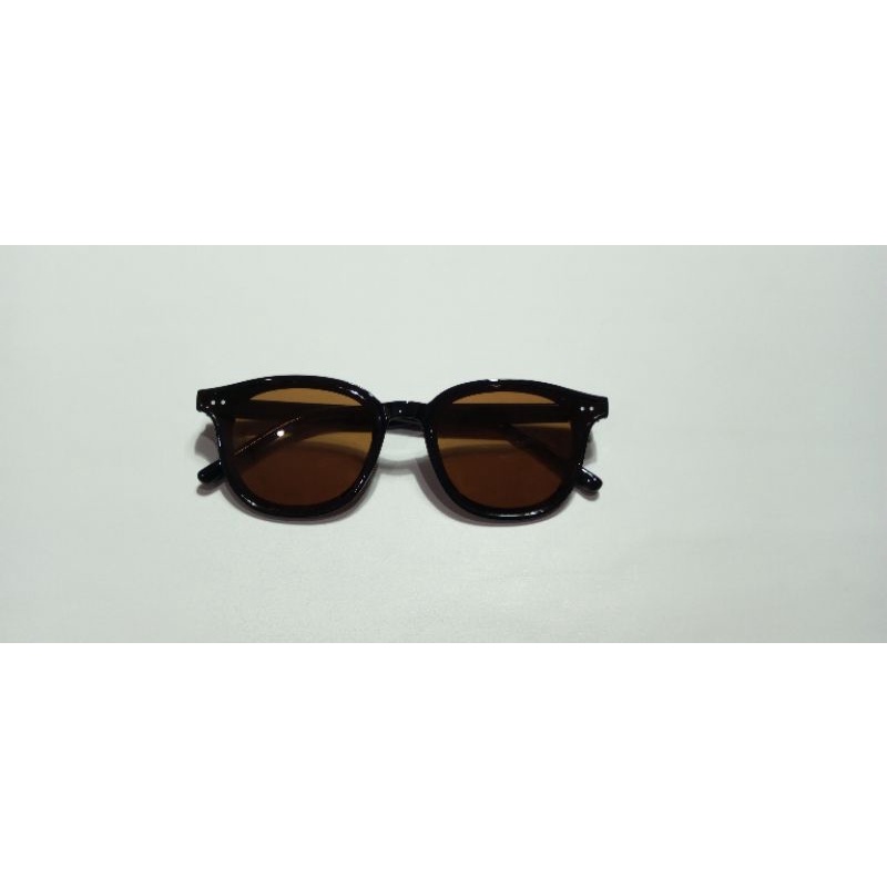 kacamata oval UV 400 kacamata retro sunglasses kacamata Korean mata kucing kacamata hitam pria wanita termurah