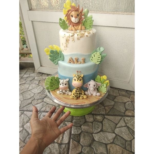 

Cake ulang tahun animal