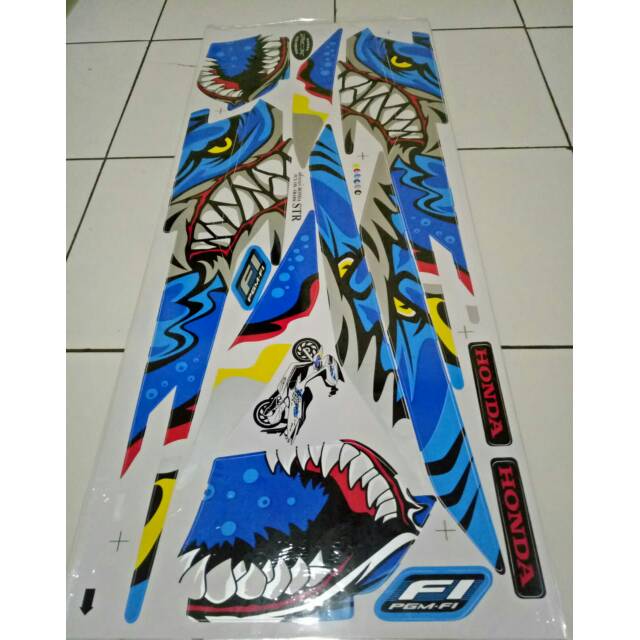 Striping sticker motor variasi honda pcx motif shark