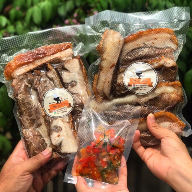 

[UNTUK PENGIRIMAN JAUH / LUAR KOTA] PO 1-2 HARI 1KG Babi panggang crispy / roasted pork belly / siobak