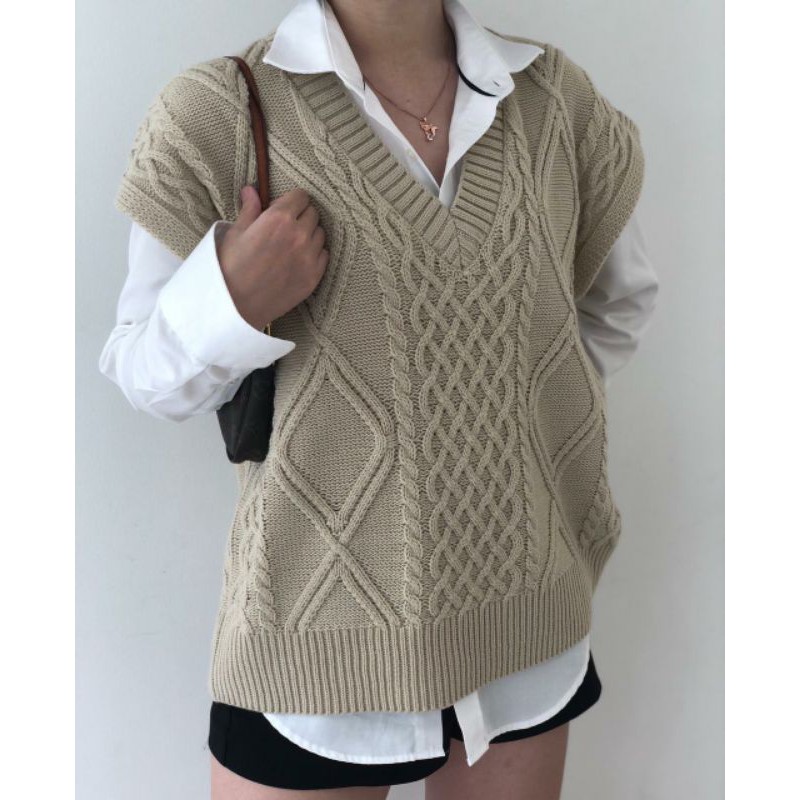 Knitme Aiko Ladies Cable Knit Vest - Rompi rajut