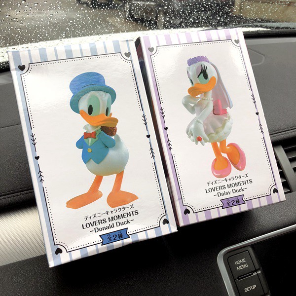 Pajangan Miniatur Figure DONALD DAISY DUCK LOVERS Series ORIGINAL DISNEY JAPAN LIMITED EDITION