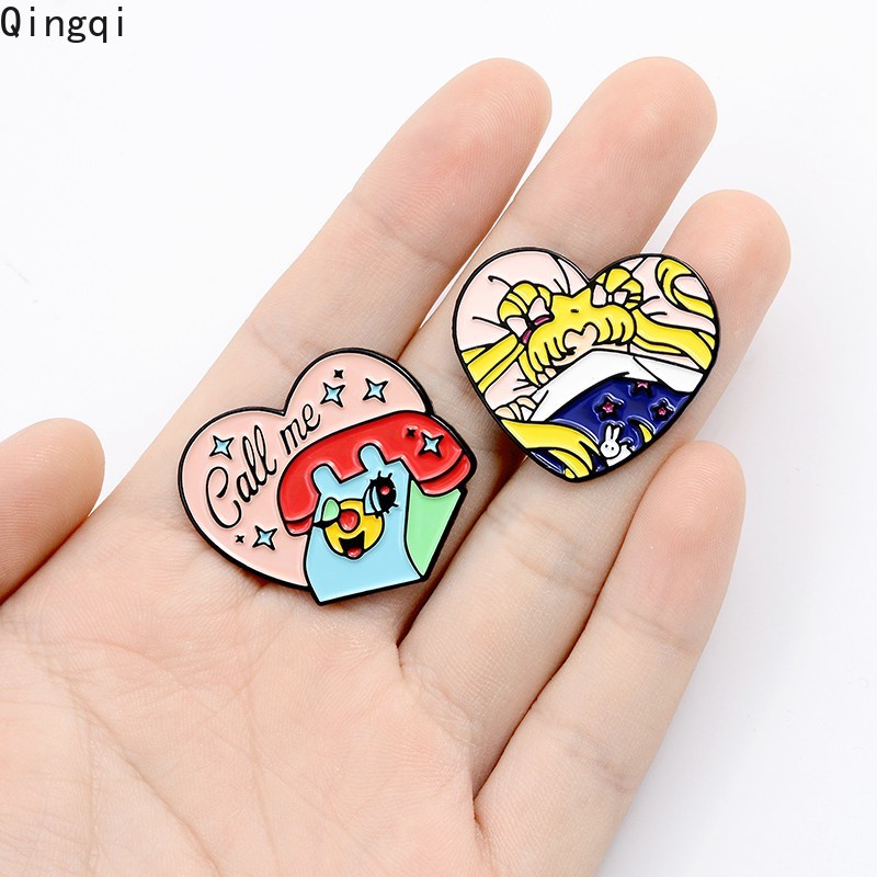 Bros Pin Enamel Desain Kartun Anime Pinky Heart Sleepy Girl Calling Me Bagde Gaya Jepang Untuk Teman