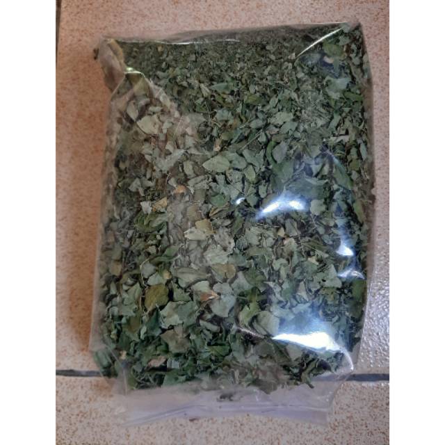 

Daun kelor kering