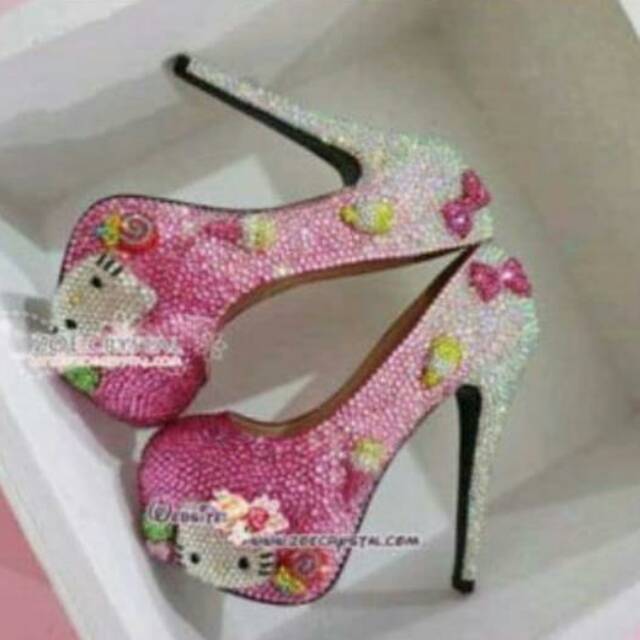 high heels hello kitty