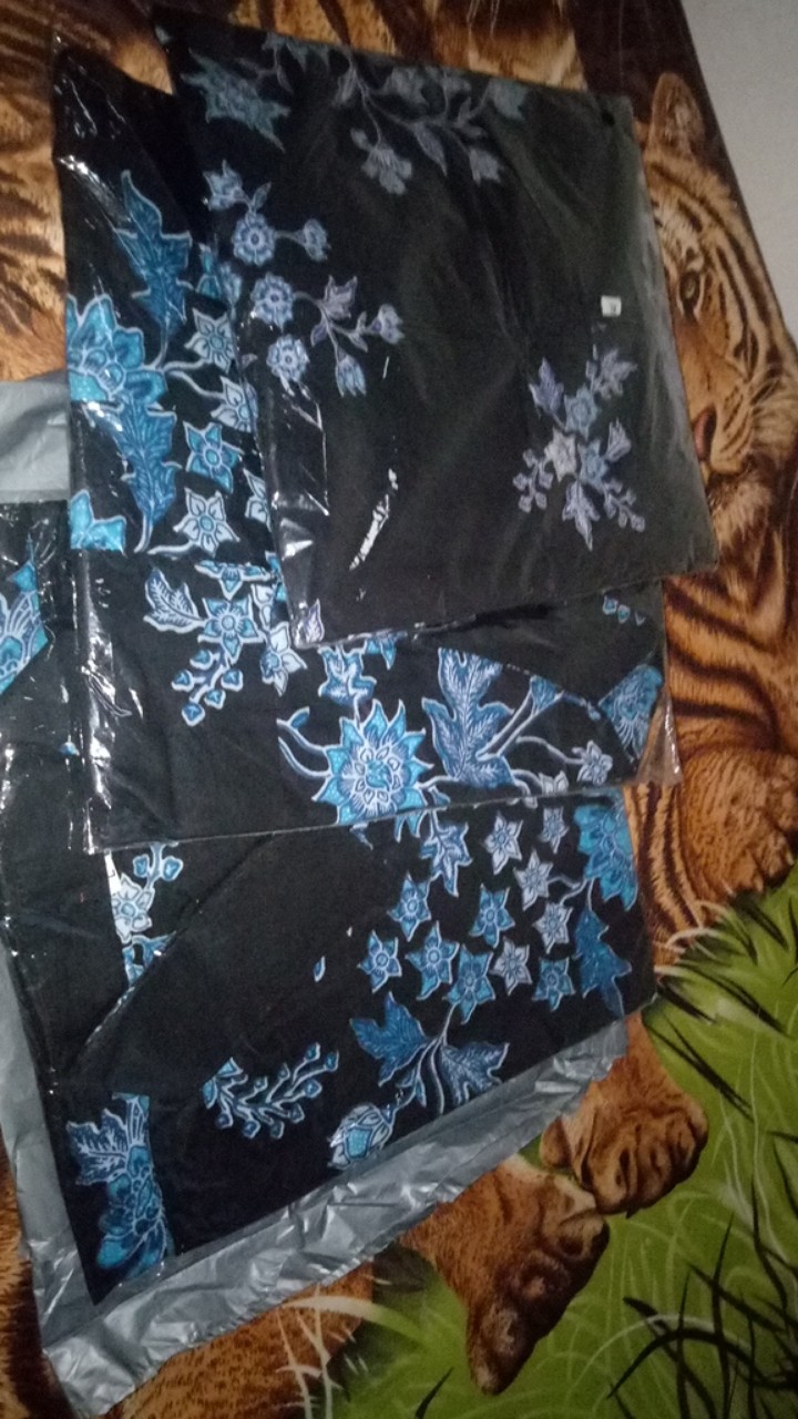 Ready Couple Batik M L Xl Xxl Motif Sakura Biru