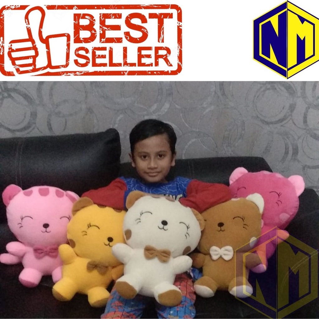 Boneka Kucing ukuran L tinggi 35cm lebar 27cm Bahan Halus dan Lembut