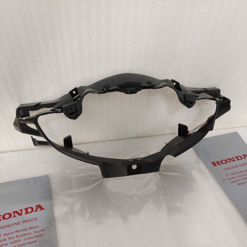 Cover Batok totok lampu depan HONDA Revo Absolute Hitam ORIGINAL 5320B-KWW-A00