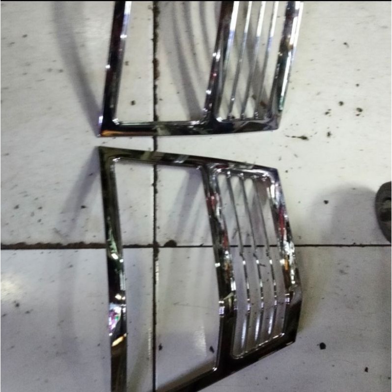 garnis belakang grand livina 2008-2013