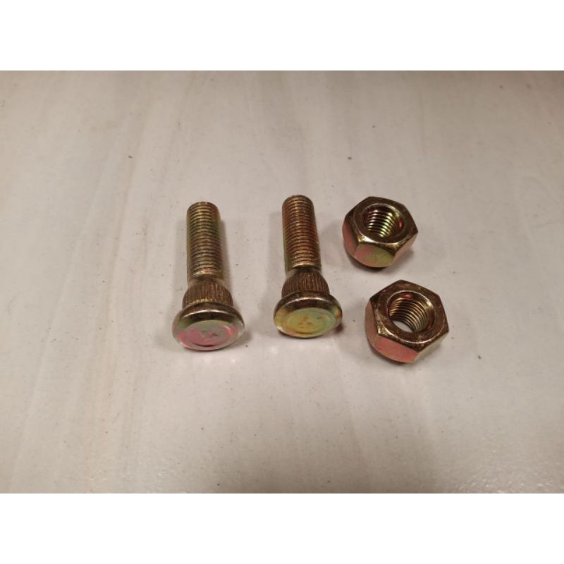 baut roda kijang pendek