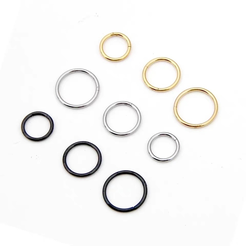 Cincin Tindik Hidung Bentuk Lingkaran Bahan Stainless Steel Gaya Punk Untuk Wanita