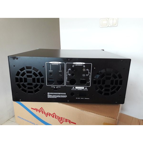 BOX POWER AMPLIFIER PROFESIONAL SOUND SYSTEM THUNDER TEBAL P8000 4U