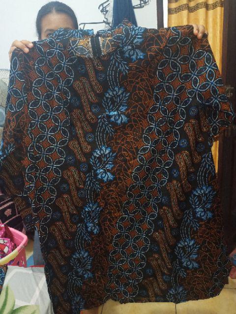 Batik Dianputri | Couple Batik Wanita Blazer Monochrome Motif Garis Seragam Batik