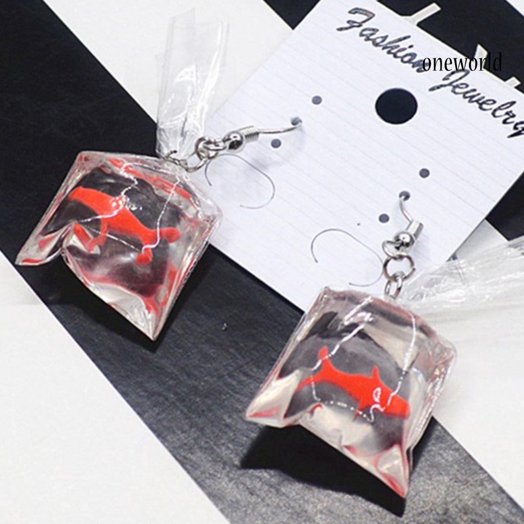 OW# 1 Pair Dangle Earrings Skin-friendly Anti-deform Resin Earrings Pendant with Goldfish Water Bag for Girl