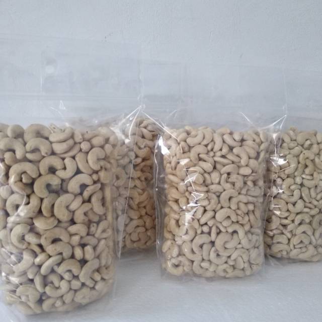 

Kacang Mete Mentah Super 1 kg