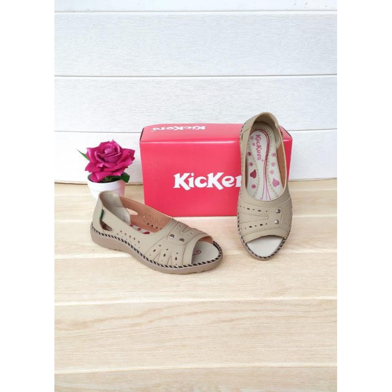 sepatu sandal kickers