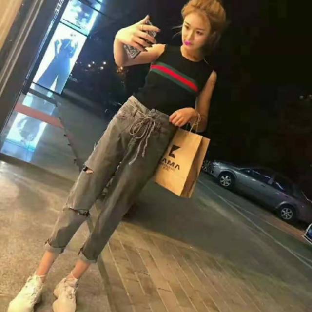 Celana boyfriens akhir tahun geser untuk real pict