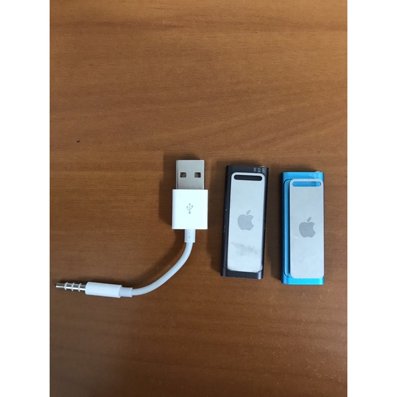 Ipod Shuffle 3rd Gen 2GB Grey Metalic Second
