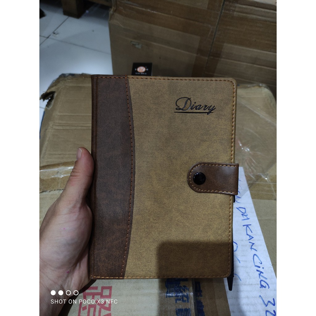 

agenda seminar ukuran 12..8 cmx 18 cm kode 36K 72 lbr WARNA COVER RANDOM YA( FOKUS KE KODE BARANG)