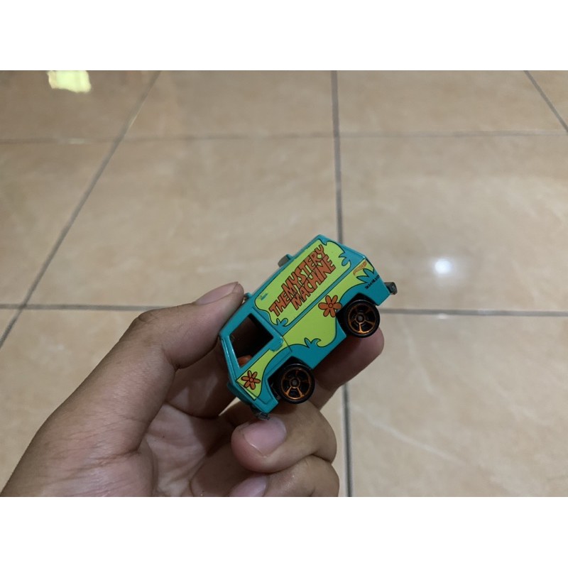 Hot Wheels Mystery Machine