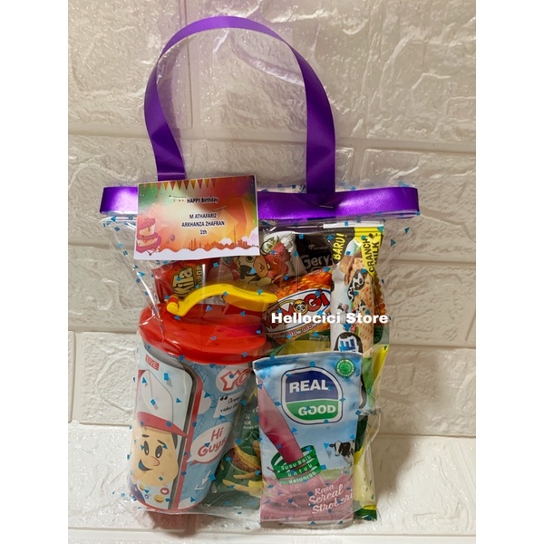 

PARCEL BINGKISAN SNACK + GELAS TUMBLER KEMASAN ULTAH