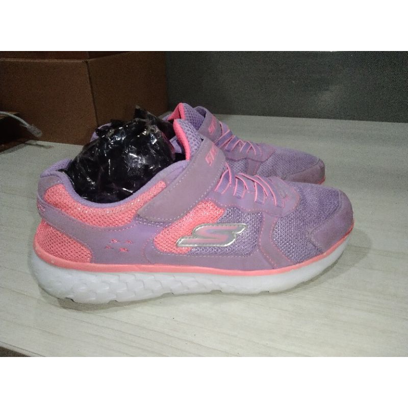 Sepatu second original Skecher uk 37 Nyaman pakai 36 37
