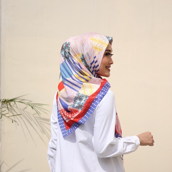 Hijab Segi Empat Printing | Futuristic | WLO Hijab | Levelscarves