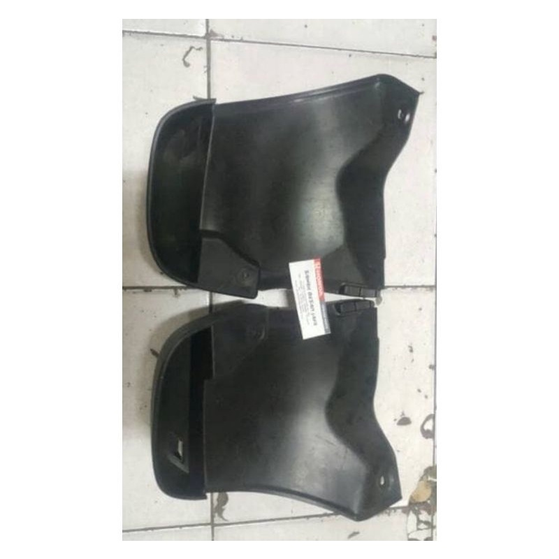 Mudguard / Karet Lumpur / Kepet Belakang Mobilio Brio
