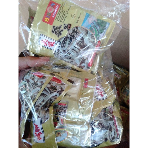 

KUACI BISON biji bunga matahari/KUACI