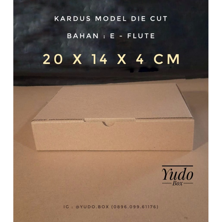 

Kardus karton uk. 20 x 14 x 4 cm...die cut box kotak Souvenir -dll