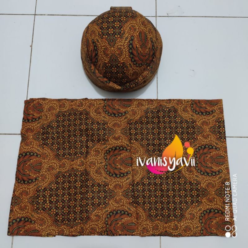 (Paket Couple) Sepasang Jarik + Blangkon Solo / Motif Buntal Melati