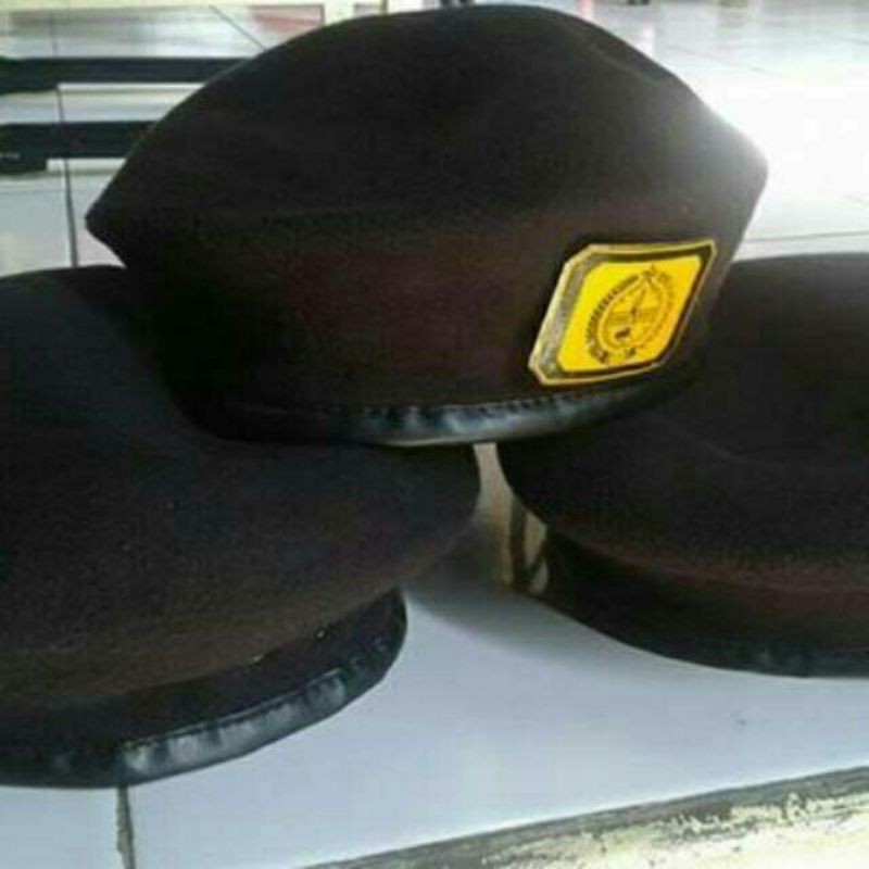 BARET STANDAR POLRI BARET PRAMUKA PENEGAK PEMBINA PRAMUKA TOPI PRAMUKA LAKI2 BARET PENEGAK